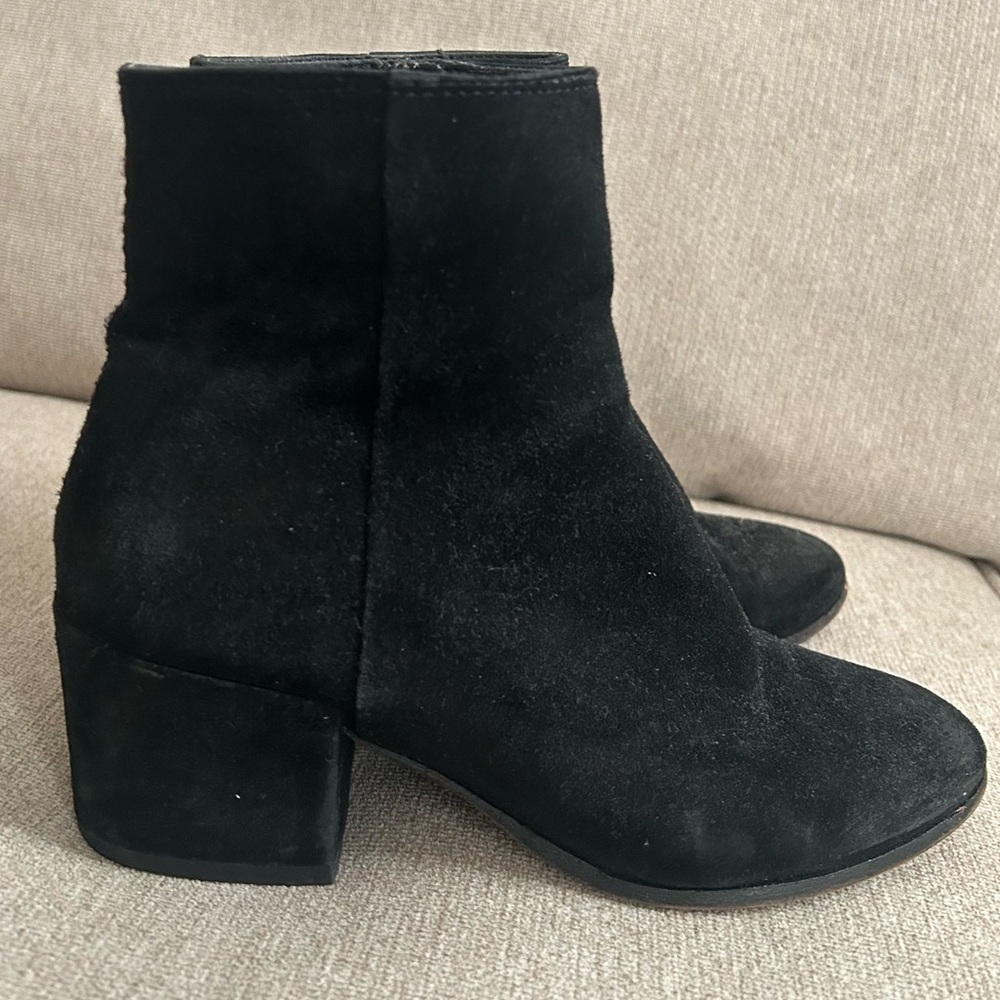 Dolce vita black suede booties